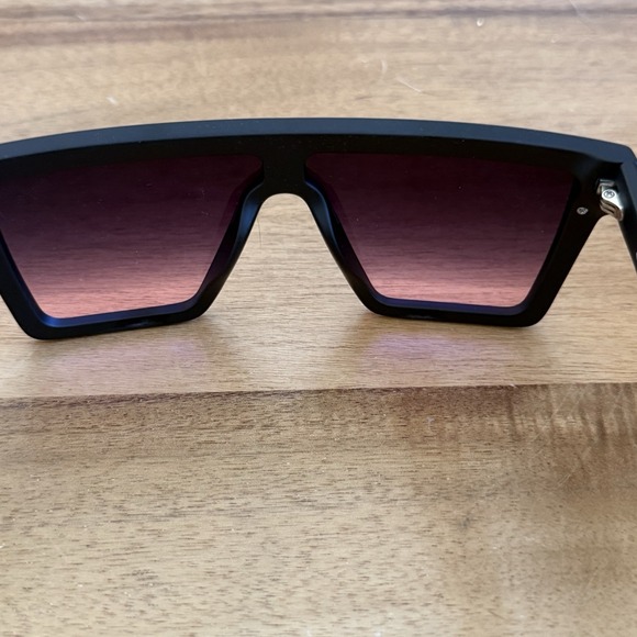 Quay Australia | Unisex "HINDSIGHT" Purple / Pink Lens Sunglasses Unisex NEW - Picture 9 of 11